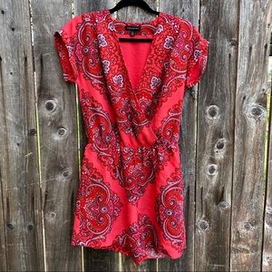 Banana Republic • red/coral paisley romper